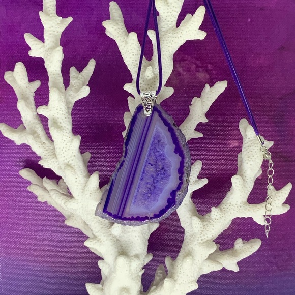 Purple Onyx Druzy Geode Agate Slice Pendant Necklace on Waxed Cotton Cord - Picture 2 of 12